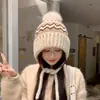 Gorro pullover doce e versátil com forro de fleece para mulheres, gorro de lã casual estilo Fair Isle para outono e inverno, gorro quente e à prova de frio para atividades ao ar livre