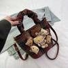 Bolso de Lana de Nicho Súper Popular para Mujer 2026 Nuevo Otoño e Invierno Versátil Bolso Cruzado Bolso de Mano de Moda Bolso Cubo a Cuadros