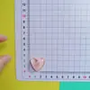 Hielo a través del corazón parche de resina funda para teléfono hecho a mano material diy clip para el cabello clip amor joyería accesorios venta al por mayor