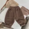 Pantalones Largos Estilo Nuevo Primavera y Otoño 2025 para Niños y Niñas, Pantalones Casuales con Estilo para Niños Pequeños, Pantalones Rectos de Pana Versátiles para Bebés, Modernos