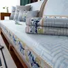 Cojín Alfombrilla de Sofá de Madera Estilo Chino, Cojín de Sofá de Seda de Hielo Refrescante para Verano, Bordado Pesado, Borde Ancho, Tela de Cubierta Antideslizante