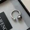 Anel Aberto Estilo Francês de Cânhamo Genuíno Cinza com Pérola Negra de Taiti para Mulheres, Design de Nicho de Luxo Leve com Sensação de Alto Padrão, Anel para Dedo Indicador
