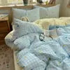 Nuevo juego de ropa de cama de cuatro piezas de grado A para 2026, que incluye una sábana, una funda de edredón y un juego de tres piezas para literas, perfecto para estudiantes en dormitorios