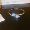 Pulseira Empilhável Brilhante Cheia de Zircônia Diamantada Estilo Celebridade de Luxo Leve Pulseira Feminina de Nicho Exquisita Elegante Nova Tendência 2025