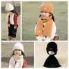 Conjunto de Dos Piezas de Gorro y Bufanda para Niños de Otoño e Invierno Conjunto de Gorro de Punto para Bebé Niños y Niñas Gorro Cálido con Protección para Orejas Estilo Coreano