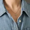 Collar de Acero de Titanio con Cruz de Circonita de Moda Europea y Americana de Lujo Ligero para Mujer, Accesorio de Nicho con Incrustación Completa de Diamantes, Cadena de Clavícula Elegante de Gama Alta