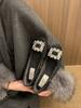 Liquidação! Sapatos Mary Jane Femininos Cinza Lã Estilo Chanel com Strass Salto Médio Bico Quadrado, Sapatilhas Forradas com Lã Outono e Inverno