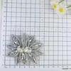 Novos Strass Hot-fix Flor Vazada Enfeites DIY Acessórios de Cabelo Presilhas de Cabelo Broches Brincos Flores para Sapatos Fivelas para Sapatos Chapéus de Sapato Acessórios para Roupas
