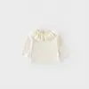 [Sem Trocas ou Devoluções] Camiseta Básica Estilo Coreano para Meninas 2026 Nova Primavera e Outono Camiseta Elegante com Renda + Calça de Suspensório