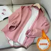 Camisa casual de pana con forro de felpa para mujer para invierno, engrosada y cálida, con cuello de solapa, corte holgado, versátil como capa interior o exterior