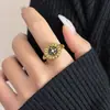 Nuevo Anillo de Cruz Dorado Antiguo para Mujer, Diseño de Nicho con un Toque de Alta Gama, Estilo Punk, Anillo Abierto Ajustable para Apilar
