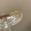 Anel Cintilante em Forma de Cobra de Diamante para Mulheres Nicho de Luxo Acessível Prata Anel Aberto Textura Simples Versátil Moderno Legal