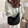 Nicho japonês Casual Masculino e Feminino Mesmo Estilo Nylon Dumpling Bolsa Bolsa de Ombro para Estudantes All-match Fashion New Fashionable Casual Bag