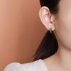 Joyería Yuebao Plata Esterlina S925 Jade Hetian Jaspe Jade Blanco Retro Simple Aretes de Clip de Bola Geométrica Elegantes de Plata