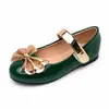 Sapatos infantis confortáveis e anti-atrito para meninas, para uso formal, apresentações e looks de feriado, sapatos de menina com laço e fechos de velcro