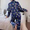 Pijama de satén con estampado de leopardo estilo europeo y americano personalizado para mujer, conjunto de ropa para el hogar de alta gama con manga larga y pantalón largo, ligero y cómodo