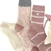 Meias de Lã Brancas Macias ~ Meias Fofas de Desenho Animado na Altura da Panturrilha para Mulheres, Engrossadas e Quentes, Meias Listradas Estilo College Ins