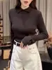 Suéter de punto con cuello polo color café Maillard para mujer Otoño e Invierno 2025 Nuevo Top ajustado con solapas Camisa base