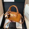 Bolsa Retrô Simples Transfronteiriça Pequena Tote Bag para Mulheres 2026 Nova Versátil Moda Pequena Quadrada Bolsa de Ombro Transversal Tendência