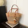 Bolsa de palha trançada estilo férias, tendência de verão para mulheres, bolsa de praia de palha, moderna e versátil, adequada para o dia a dia, bolsa de ombro, bolsa saco