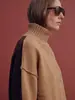 Suéter de punto de cable estilo comercio exterior vintage con cuello semi-alto en color camel con detalles en marrón oscuro, suave y holgado, suéter versátil para mujer