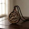 Gu Yisu Escultura em Madeira Doze Signos do Zodíaco Oito Deuses Marca 741 Pingente de Cordão Acessórios para Homens e Mulheres Venda Direta da Fábrica