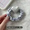 1. Goma para el pelo vintage de flores oscuras con una textura madura y suave, adecuada para ir al trabajo, accesorio para el cabello duradero y versátil para mujeres