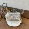 Bolso de Mujer Exquisito y de Moda 2026 Primavera/Verano Nuevo Bolso Cruzado Versátil con Cadena, Bordado Acolchado y Bolso de Mano Cuadrado Pequeño