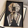 Pañuelo Cuadrado Clásico Estampado de Leopardo Europeo y Americano, Versátil para Todas las Estaciones, Pañuelo Cuadrado Multifuncional, Pañuelo Decorativo de Cabeza Estilo Unisex a la Moda, Pañuelo para Cintura