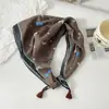 Pañuelo pequeño cuadrado de algodón y lino con borlas de 58 cm Protector de cuello Bufanda suave Pañuelo decorativo para la cabeza Pañuelo floral Retro Pequeño Fresco