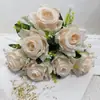 Ramo de Rosas para Boda Transfronteriza, Compromiso y Fotografía de Boda; Ramo de Novia de Mano