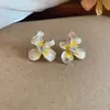 Brincos de pétalas em pintura a óleo degradê estilo férias na praia, frescos e doces, luxo leve, nicho, brincos de alta qualidade