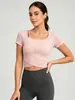 Nuevo estilo de top de yoga asimétrico cruzado con sujetador incorporado, ajuste ceñido, adecuado para Pilates, fitness y entrenamientos, de manga corta, para mujer