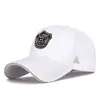 Gorra de Béisbol de Tapa Dura con Visera con Escudo Bordado de Borde de Sándwich, Moda Versátil para Todas las Estaciones, Protección Solar para Hombres y Mujeres