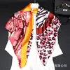 Novo lenço quadrado de cetim 90 com estampa de zebra e leopardo, hot-selling de comércio exterior, lenço de moda estampado em seda artificial, xale versátil para mulheres