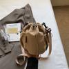 Exterior Individual Estilo Coreano Estilo Literario Nicho Bolso Pequeño de Tela de un Solo Hombro Cruzado Bolso para Teléfono Móvil Bolso Pequeño de Barril de Moda Casual para Mujer Todo-partido