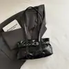 Bolsa de Mano Tote Portátil Nueva Estilo Ins Nicho Coreano 2026 para Mujer Gran Capacidad Viaje Hebilla de Cuero Remaches Bolsa de Motocicleta