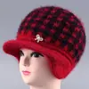 Gorro de invierno para mujer, mujer mayor, forrado de polar, cálido, gorro de lana tejido, gorro para mujer de mediana edad y mayor, gorro con orejeras de pico forrado de polar
