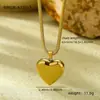 Comercio Exterior Europeo y Americano Día de San Valentín Amor Acero Inoxidable Collar Lujo Ligero Alto Sentido Acero de Titanio Corazón de Melocotón Cadena para Clavícula Joyería Transfronteriza