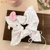 Scrunchie Novo Estilo Rosa com Laço de Rosa e Duas Cores para Meninas, Elástico Floral Fresco para Rabo de Cavalo, Acessório de Cabelo Elegante