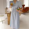 Vestido de Botones Sencillo con Cuello en V, Mangas Abullonadas, Cintura Ceñida, Cuadros Finos, Estilo Francés Elegante Coreano, Talla Actualizada