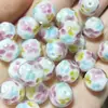 Pétalos de ciruela de color luminoso, cuentas esmaltadas, accesorios de joyería para bricolaje, accesorios para collares de mano, cuentas sueltas, cuentas redondas, cuentas sueltas.
