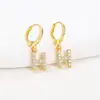 Pendientes de Moda Versátiles de Venta Caliente Transfronterizos con Alfabeto de 26 Letras Pendientes de Aro Chapados en Cobre Dorado con Incrustaciones de Circonita Joyería
