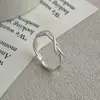 Anillo Combinado de Plata S925 Banyan Tree con Línea Enroscada y Diamante Cuadrado para Mujer, Nicho Personalizado, Nuevo Anillo Apilable para Dedo 2025