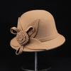 Nuevo Sombrero Británico Artístico Tipo Cuenco Otoño e Invierno Retro Sombrero de Lana Flores Tridimensionales Rojas para Niños Moda Europea y Americana Sombrerito