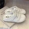 Deslumbrantes Chinelos Casuais de Bico Fechado 2026 para Mulheres, Chinelos Brancos com Velcro Estilo Birkenstock para Combinar com Saias, Meio Chinelos
