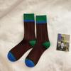 Calcetines de algodón de media pantorrilla con borde a juego de color de patrón oscuro, personalidad网红, calcetines de rizo absorbentes de sudor para las cuatro estaciones, modernos y versátiles para mujer