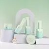 Tanque Popular de PP para Esmalte de Uñas Pegamento Tapa Redonda Personalizada Gradiente Alta Calidad Revestimiento Protector de Luz Procesamiento y Venta al por Mayor de Tanques de Sub-empaque para Pegamento de Esmalte de Uñas
