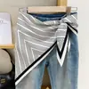 Bufanda Triángulo Flor de Anacardo Coreana Cortina de Trasero Accesorios en Capas para Mujer Cinturón de Jeans Cintura Bufanda de Seda Camisa a Juego para Viaje