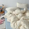 Conjunto de lençóis de cama quentes de inverno espessados estilo Ins, capa de edredom de veludo de leite de quatro peças, conjunto de cama de três peças para dormitórios, estilo lençol de elástico de 1,8 metro